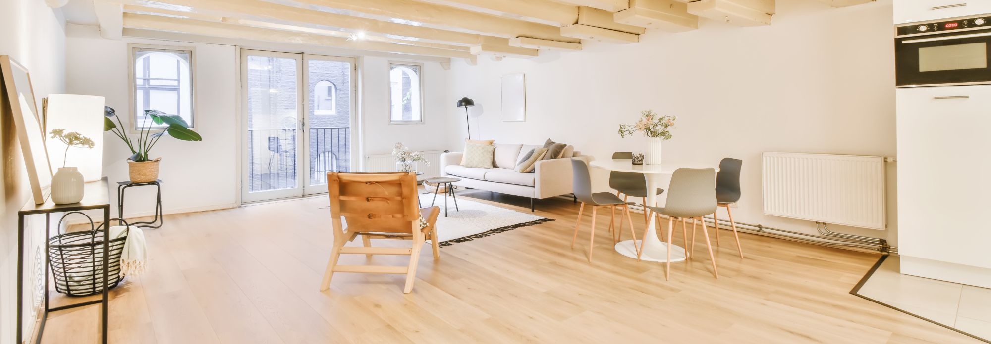 Le ofrecemos la mejor oferta inmobiliaria de la costa e interior. PLUS PROPERTIES en Formentera Del Segura