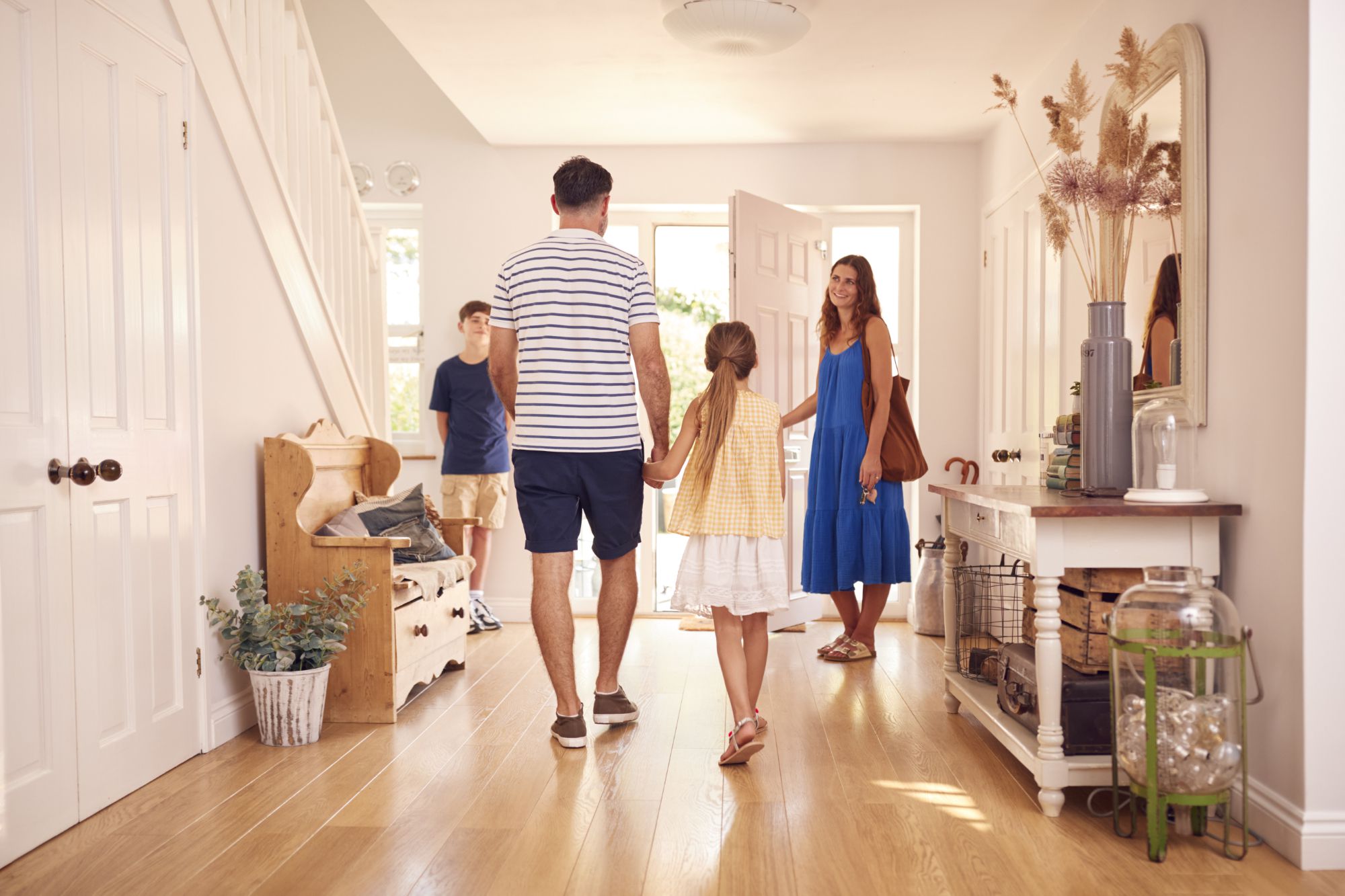 Servicios al Cliente Comprador. PLUS PROPERTIES en Formentera Del Segura